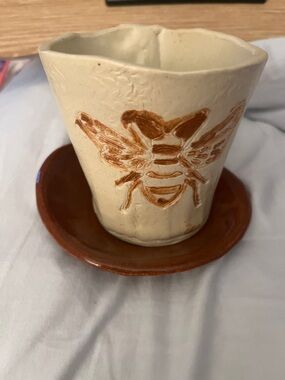 Handmade Ceramic Bee Cup with Saucer - Cream and Brown